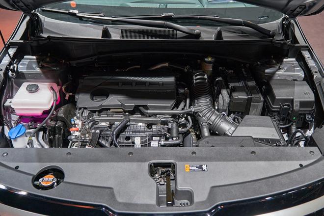 界亮相广州车展 爆款SUV再更新！澳门新葡京入口李娜代言起亚新狮铂拓(图13)